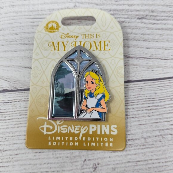 NEW! Disney This Is My Home ALICE IN WONDERLAND Pin 2024 LE2500 - Picture 1 of 2